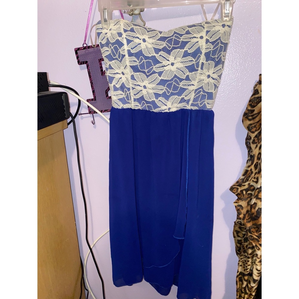 strapless dress